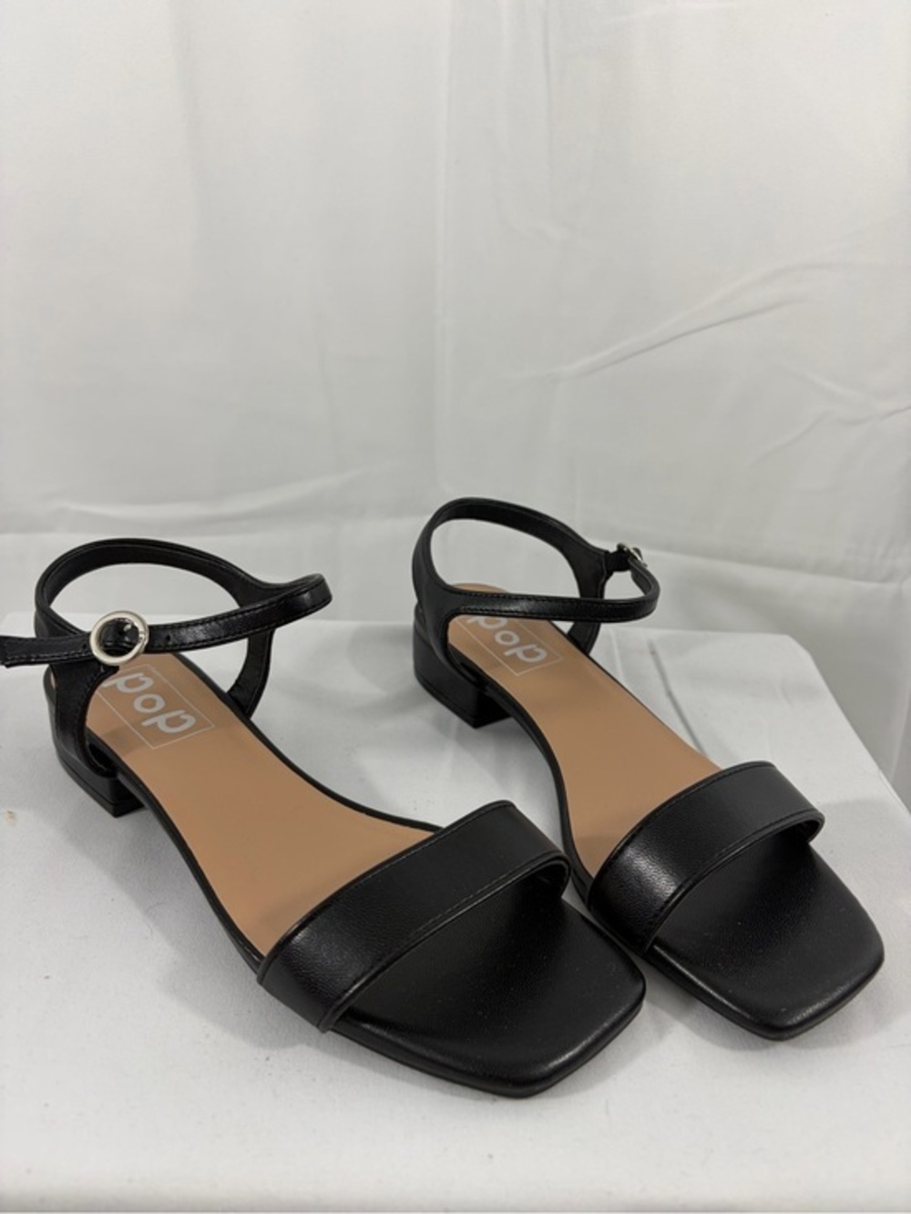NWT Pop Women’s Size 7 Black Ankle-Strap Low 1 Inch Block Heel Sandals